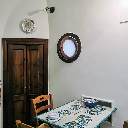 Cortile Di San Leo * Vietri sul Mare